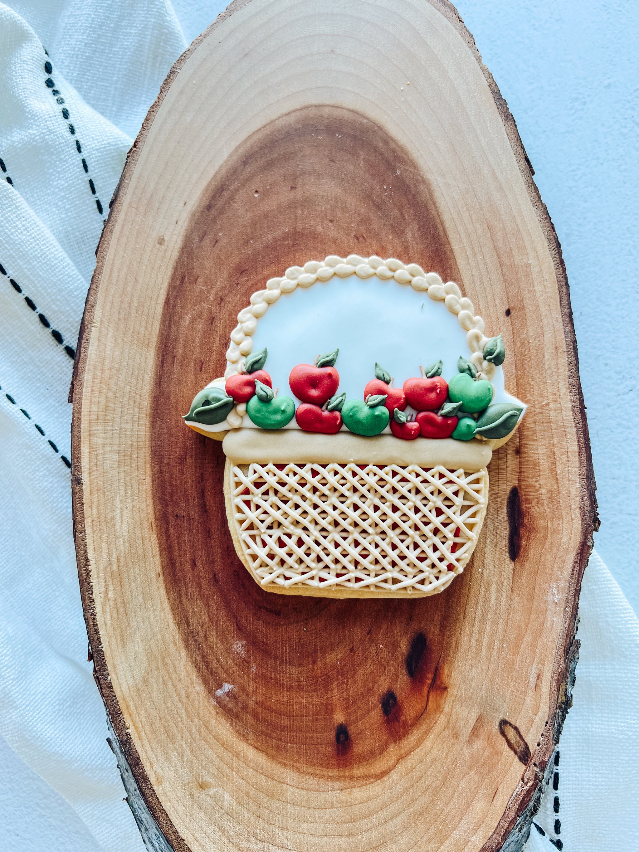 Apple Basket Cookie