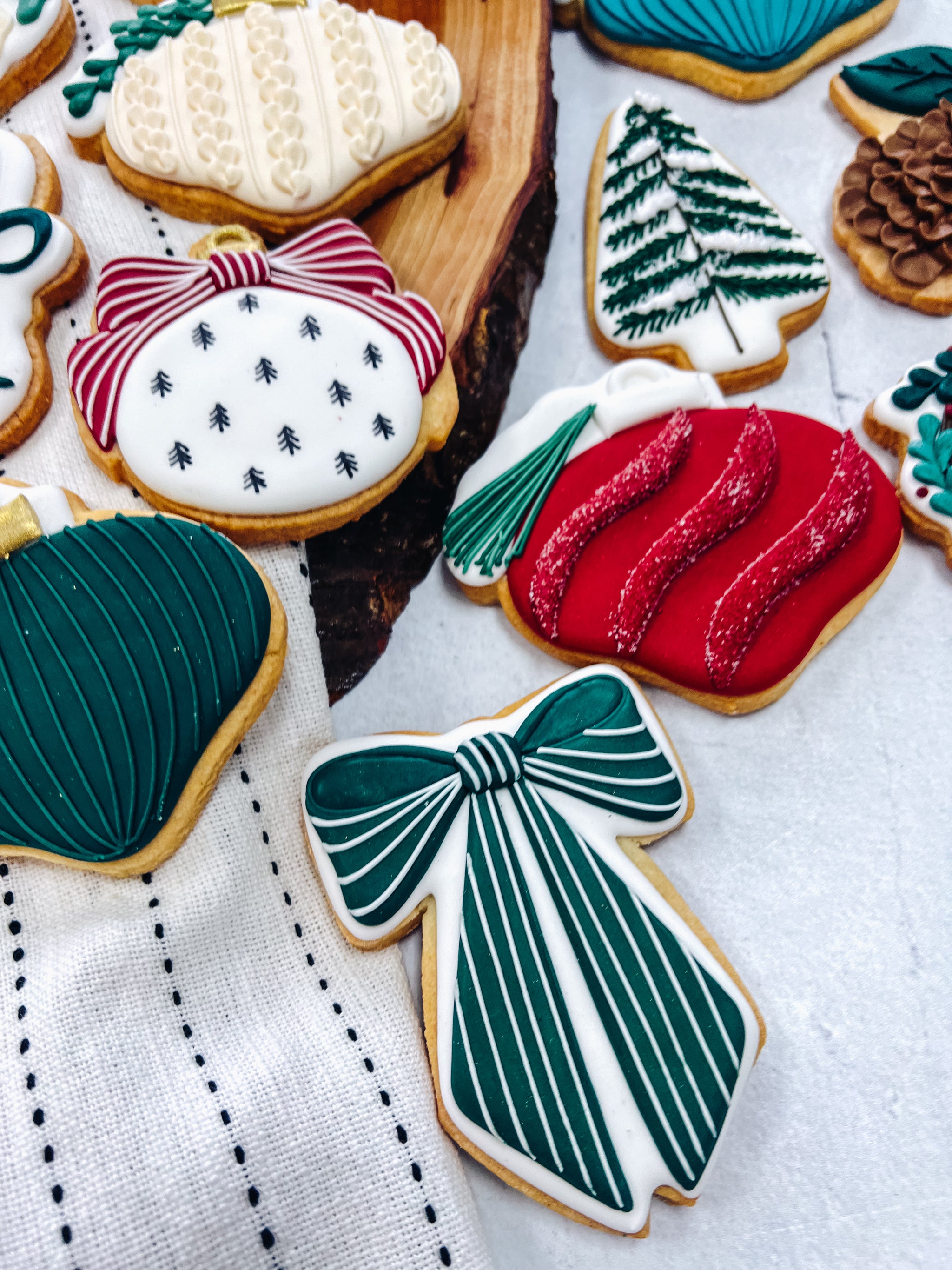 Christmas Bowtastic Cookies