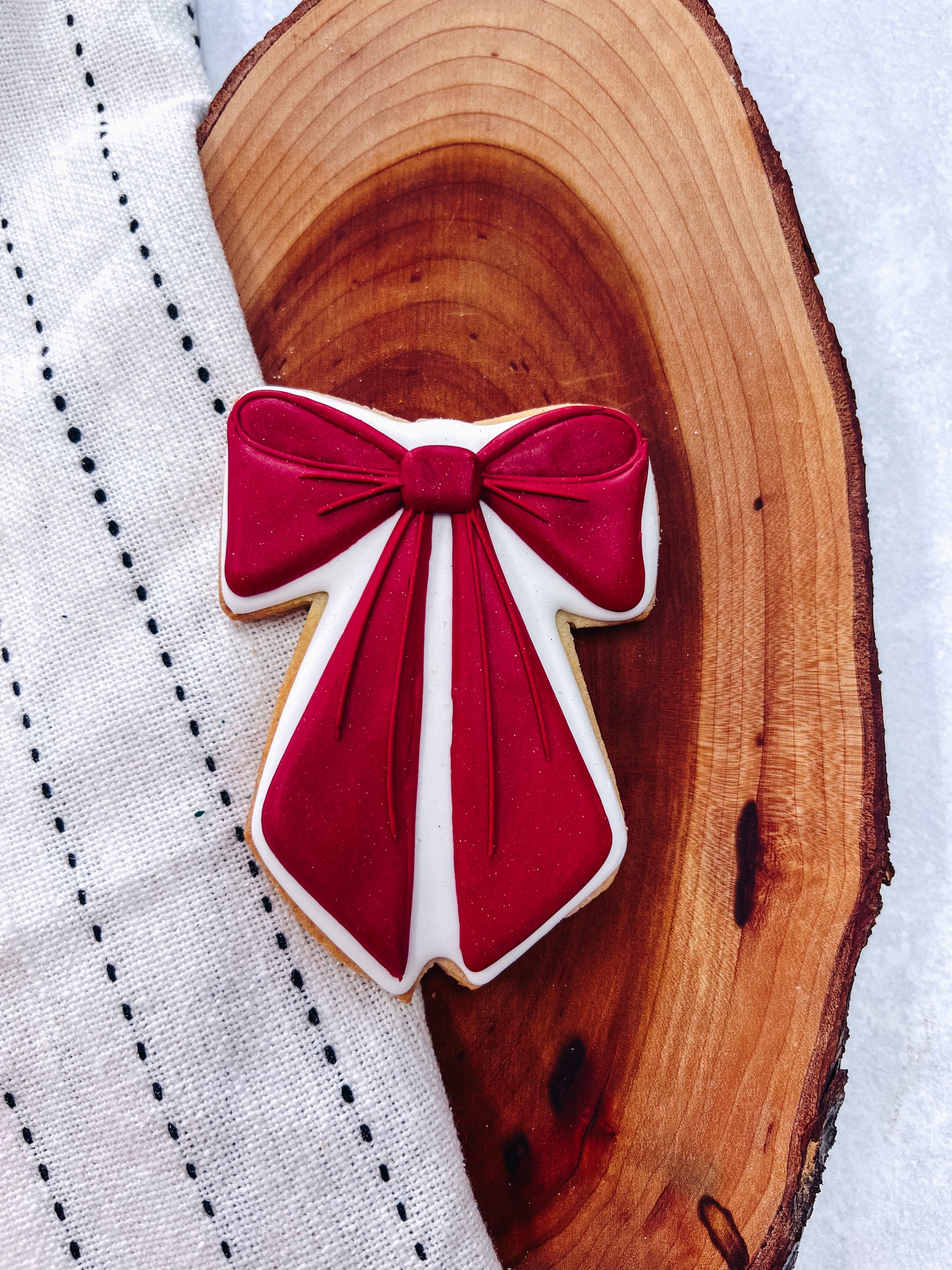 Red Bow Cookie