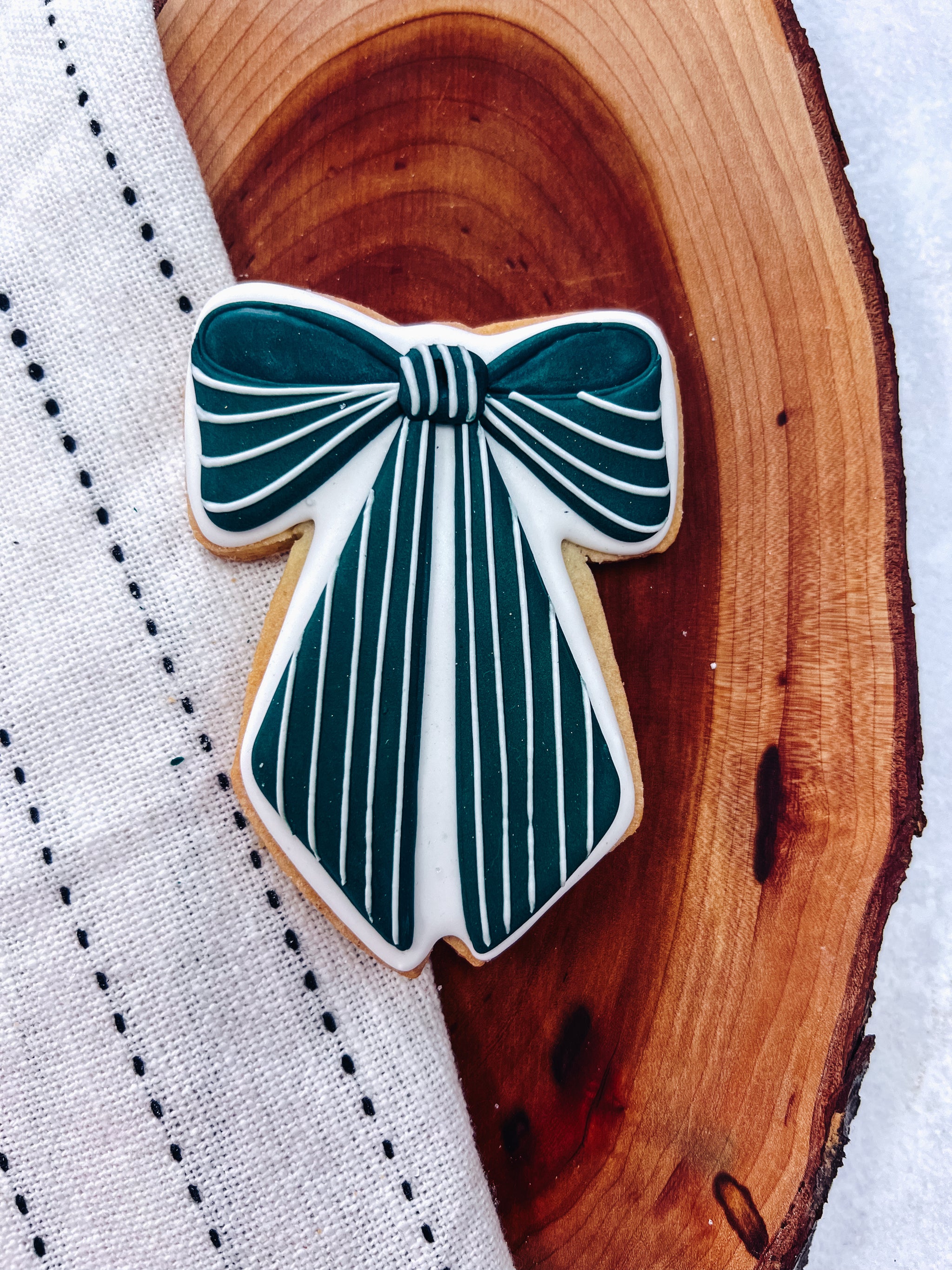 Green Bow Cookie