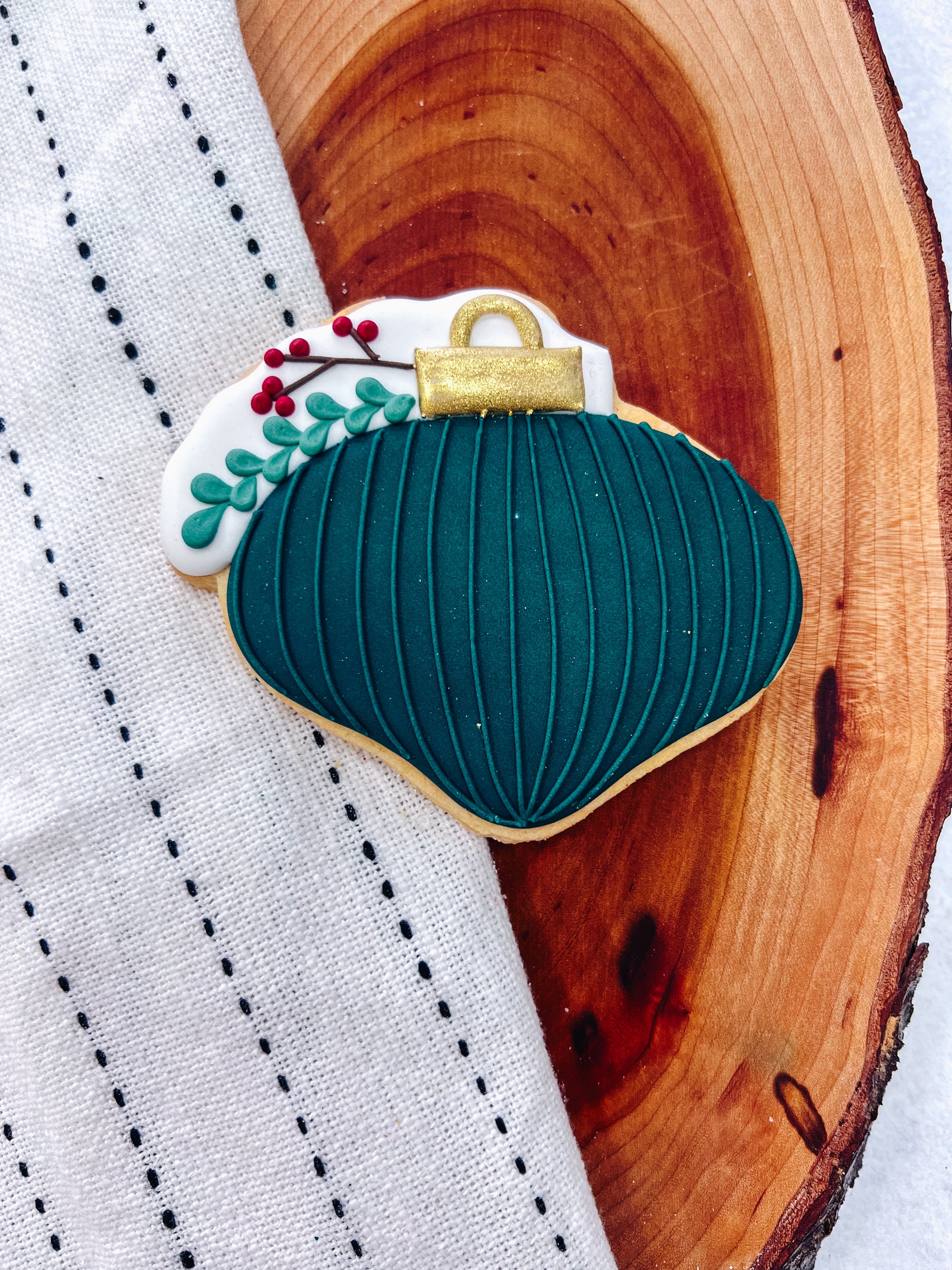 Emerald Ornament Cookie