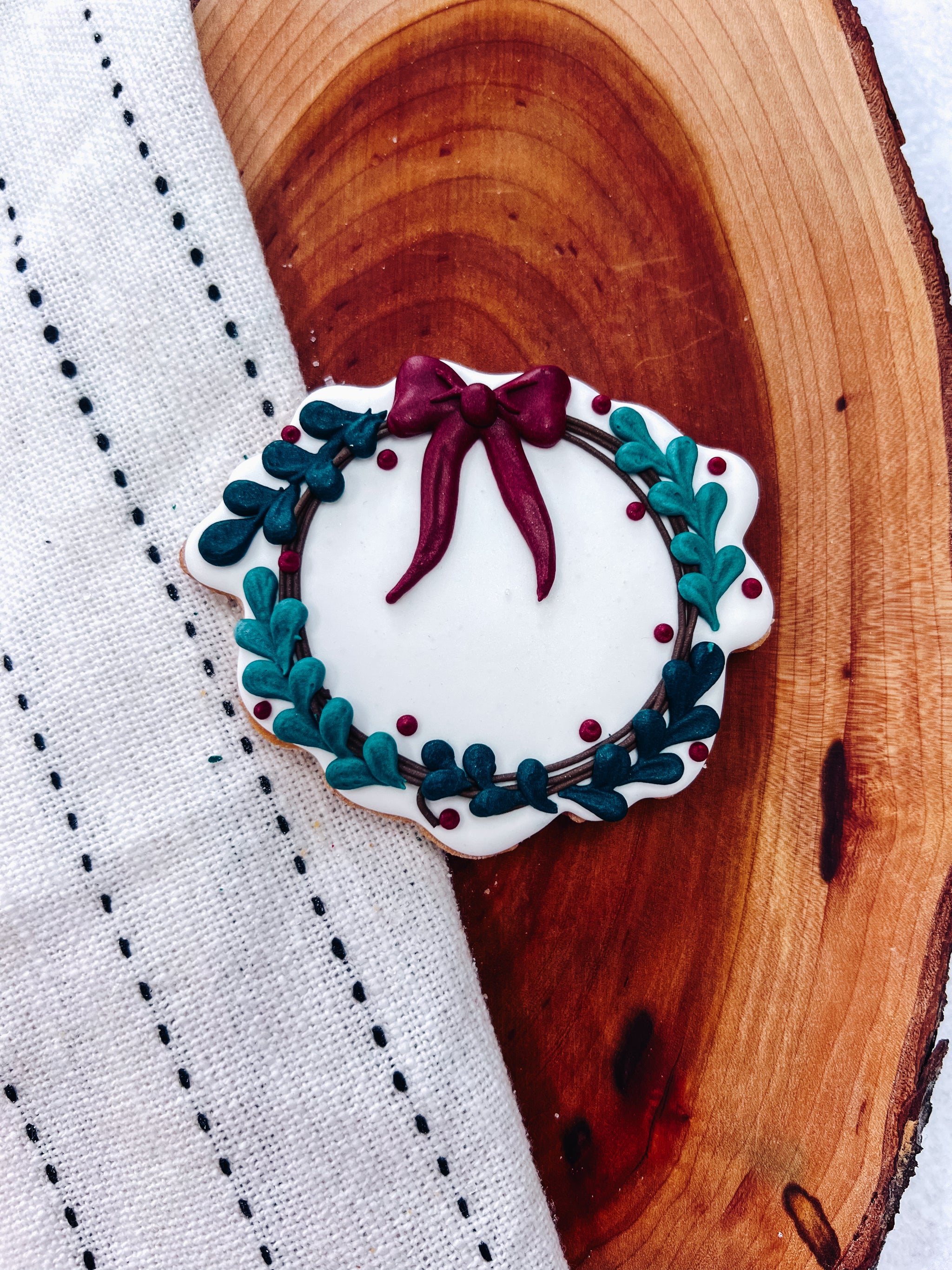 Bow Wreath Cookie