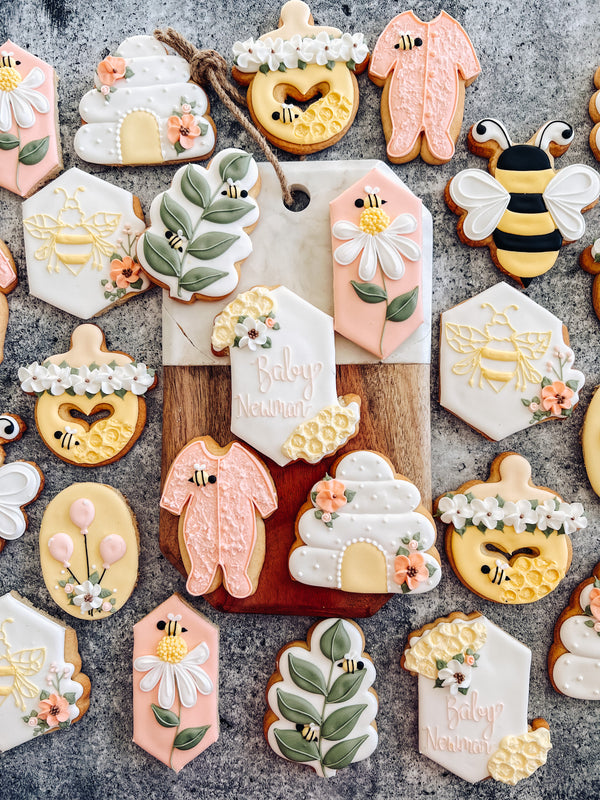 Baby Bee | Baby Shower Cookies - Sticks and Scones Cakes